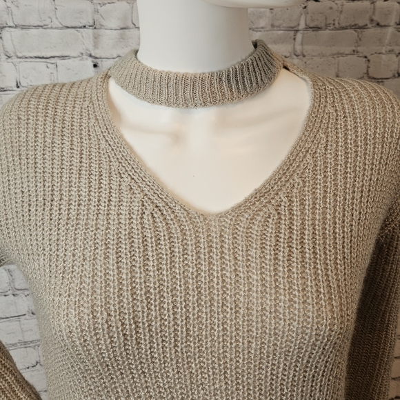 Cage silver choker sweater size small - Picture 2 of 6